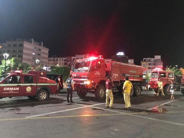 Çanakkale alevlere teslim oldu - Sayfa 2