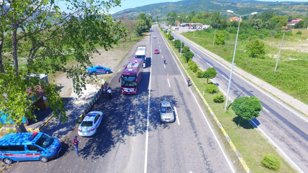 Jandarma bu kez ceza kesmedi! Bakın bu sefer ne yaptı - Sayfa 1