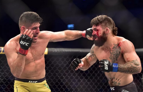 Mike Perry'nin burnu kırıldı suratı tanınmaz hale geldi - Sayfa 1