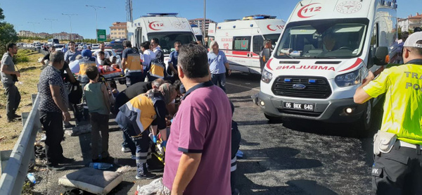 Ankara'da piknik yolunda kaza 16 yaralı - Sayfa 1