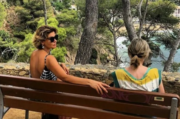 Ünlüler tatilde! İşte ünlülerin tatil fotoğrafları - Sayfa 1
