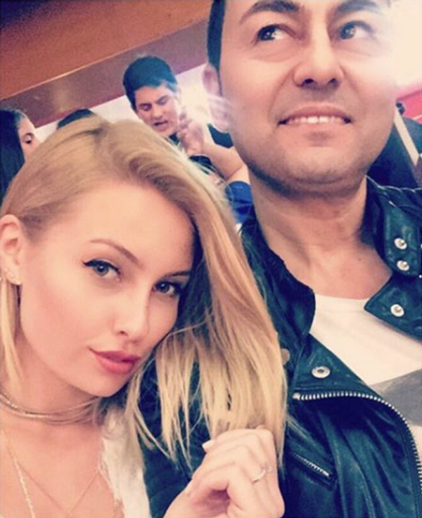 Serdar Ortaç Chloe Loughnan hakkında çıkan haberlere bakın ne yanıt verdi - Sayfa 4