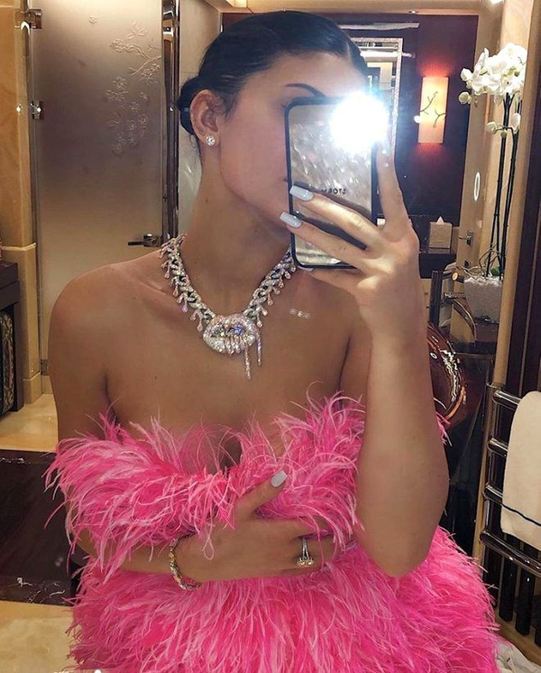 Kylie Jenner'a sürpriz yapmıştı! Travis Scott'un aldığı kolyenin fiyatı ise olay! - Sayfa 4