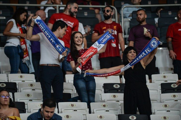 Chelsea ve Liverpool maçı öncesi İstanbul'da renkli görüntüler - Sayfa 2
