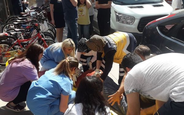 Bilecik'te yolda başına cam düşen kadın 17 gün sonra öldü - Sayfa 1