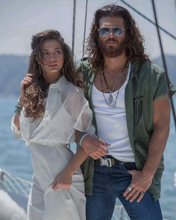 Demet Özdemir ve Can Yaman'ın birlikte tatilini o ayrıntı ortaya çıkardı! Ayrıldılar deniyordu - Sayfa 4