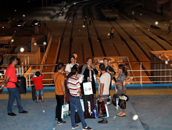 5 yıl aradan sonra ilk sefer! İlk yolcular Van'a geldi - Sayfa 2