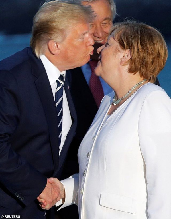 Macron'un eşinin Trump'ı öpmesi G-7 zirvesine damga vuran kareler - Sayfa 5