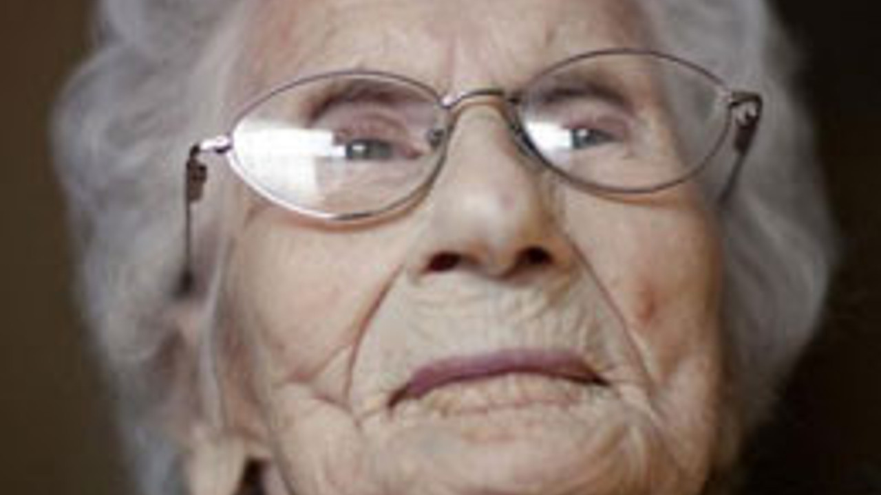 Канэ танака 117 лет. Японка канэ танака. 10 самых старых. Самый долгожитель в мире. Долгожитель мисао окава 117 лет.