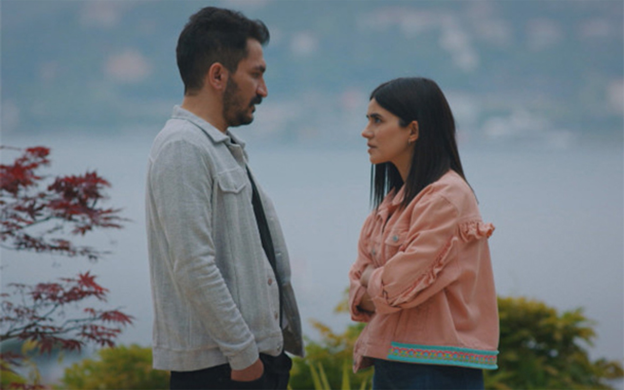 Ее имя зехра все. Её зовут Зехра. Ее имя Зехра сериал 2018 кадры.