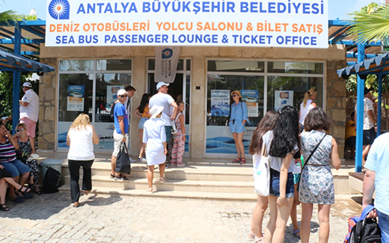 Deniz Otobusleri 120 Bin Yolcu Tasidi Internet Haber