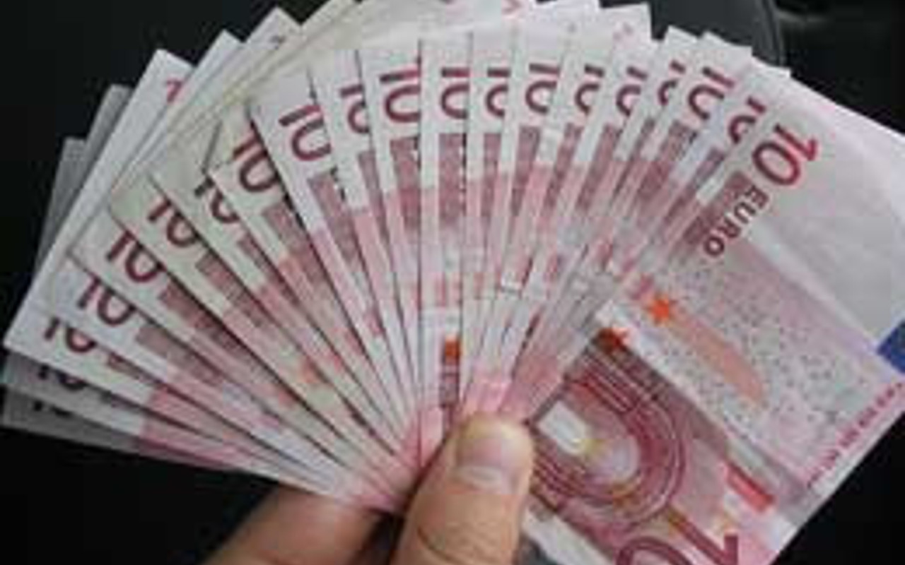 Euro diye Peru parası verip dolandırdılar! Haber