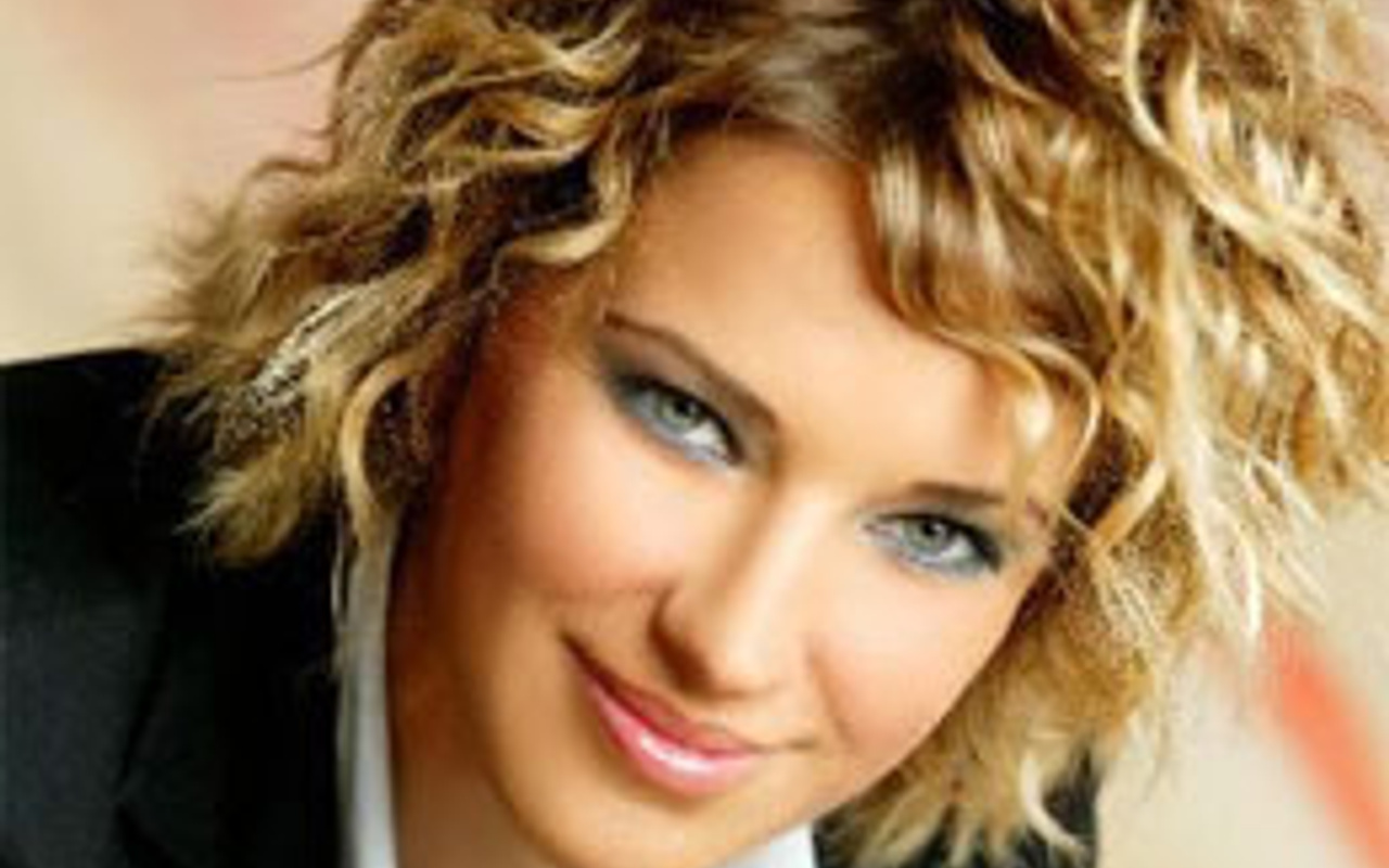 Burcu Esmersoy�un makyajsız hali Haber
