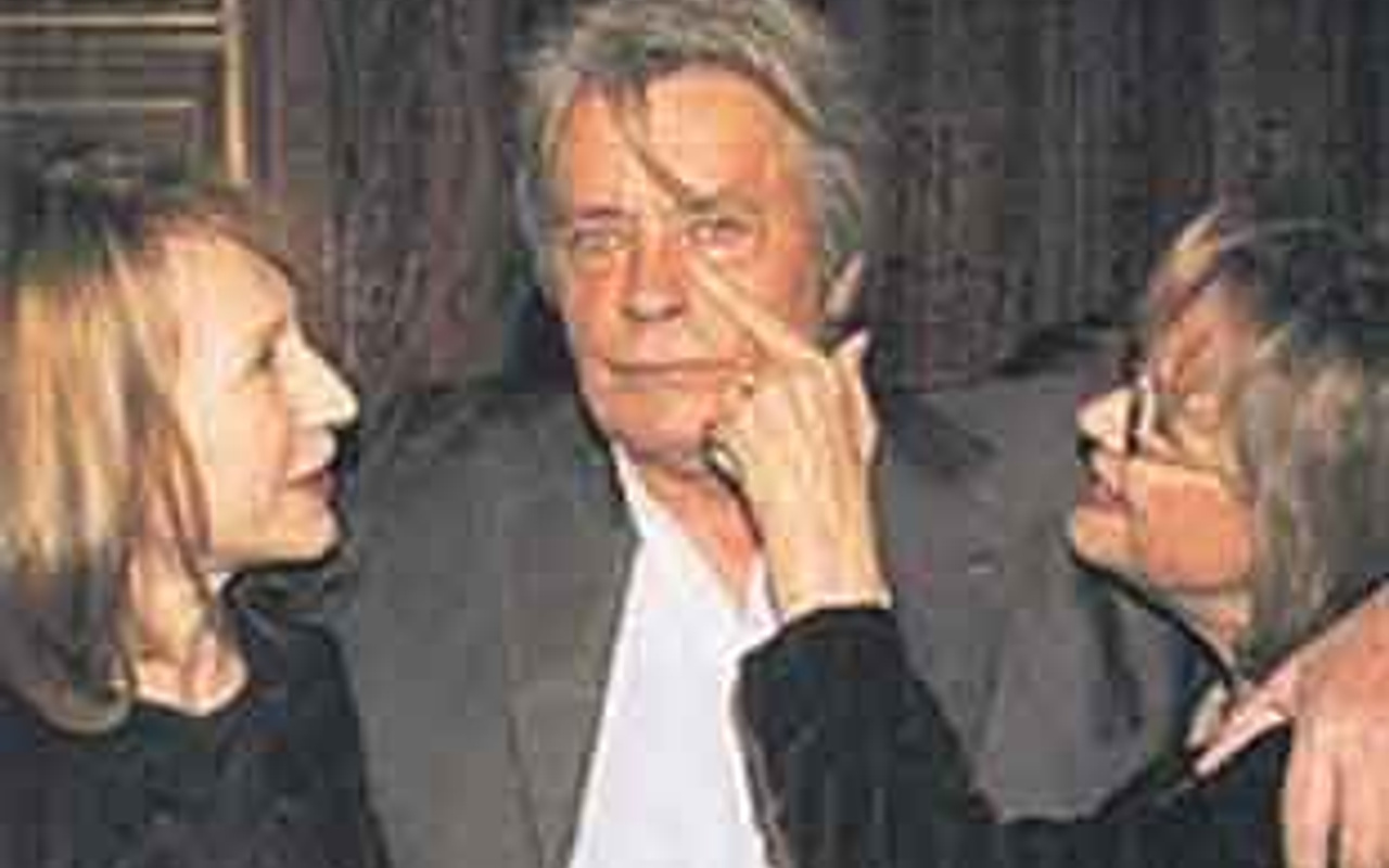 Alain Delon Bunalimda Internet Haber