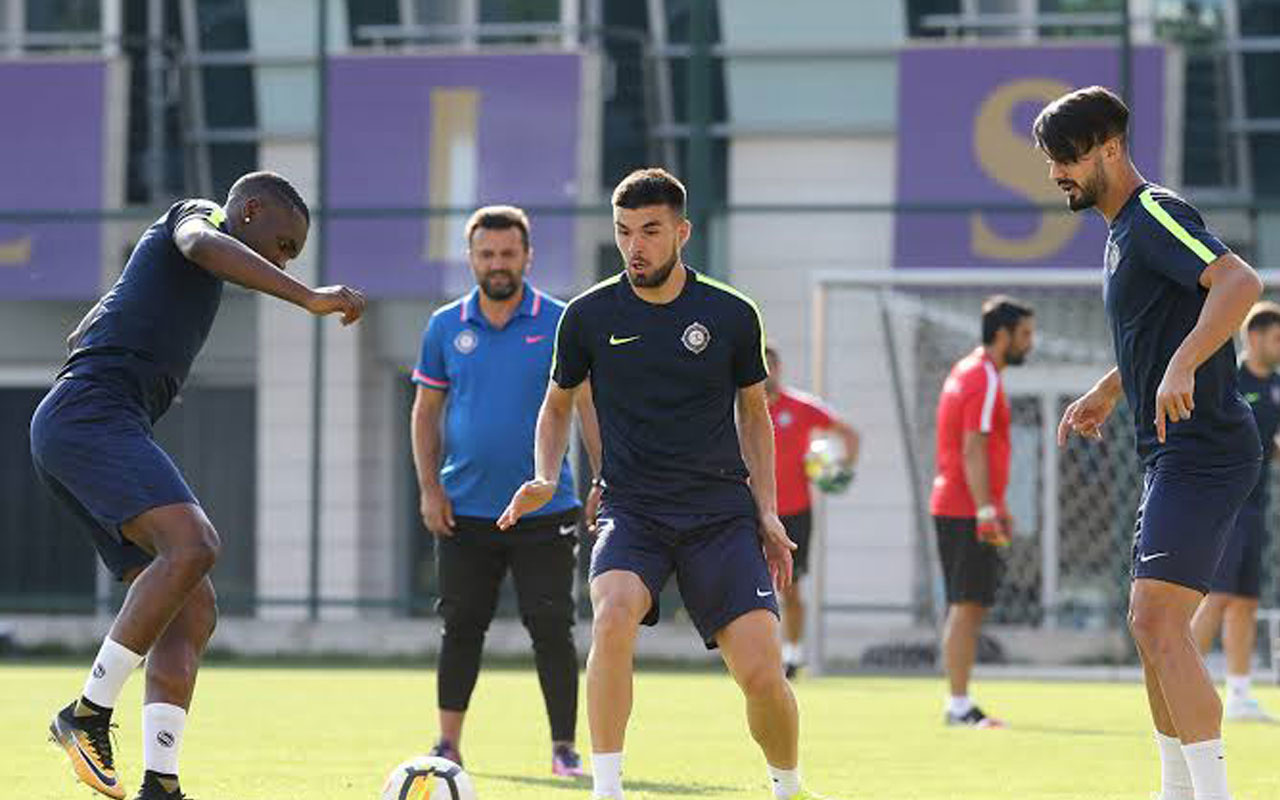 Adana Demirspor, orta saha oyuncusu Hasan Kılıçı transfer ...