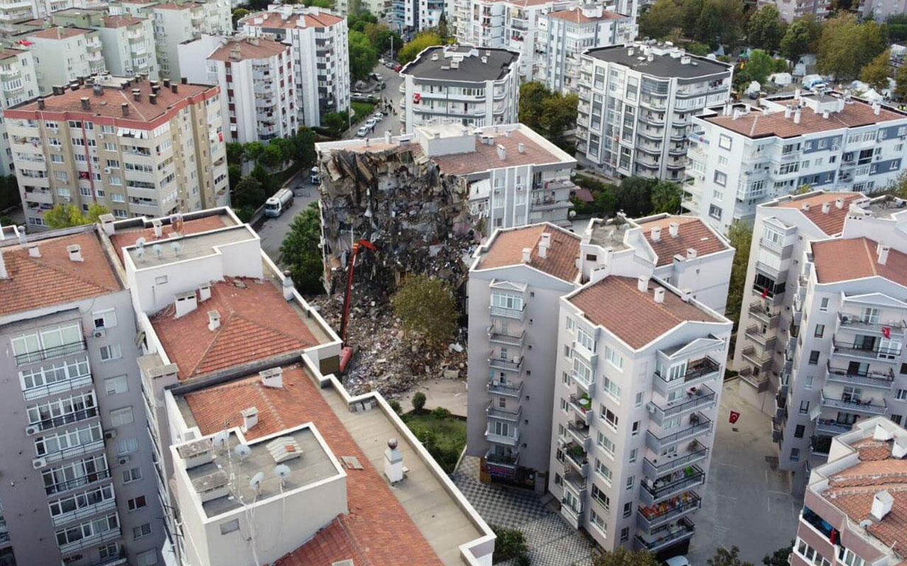 İzmirde bazı ev sahiplerinden deprem sigortası ayıbı Haber