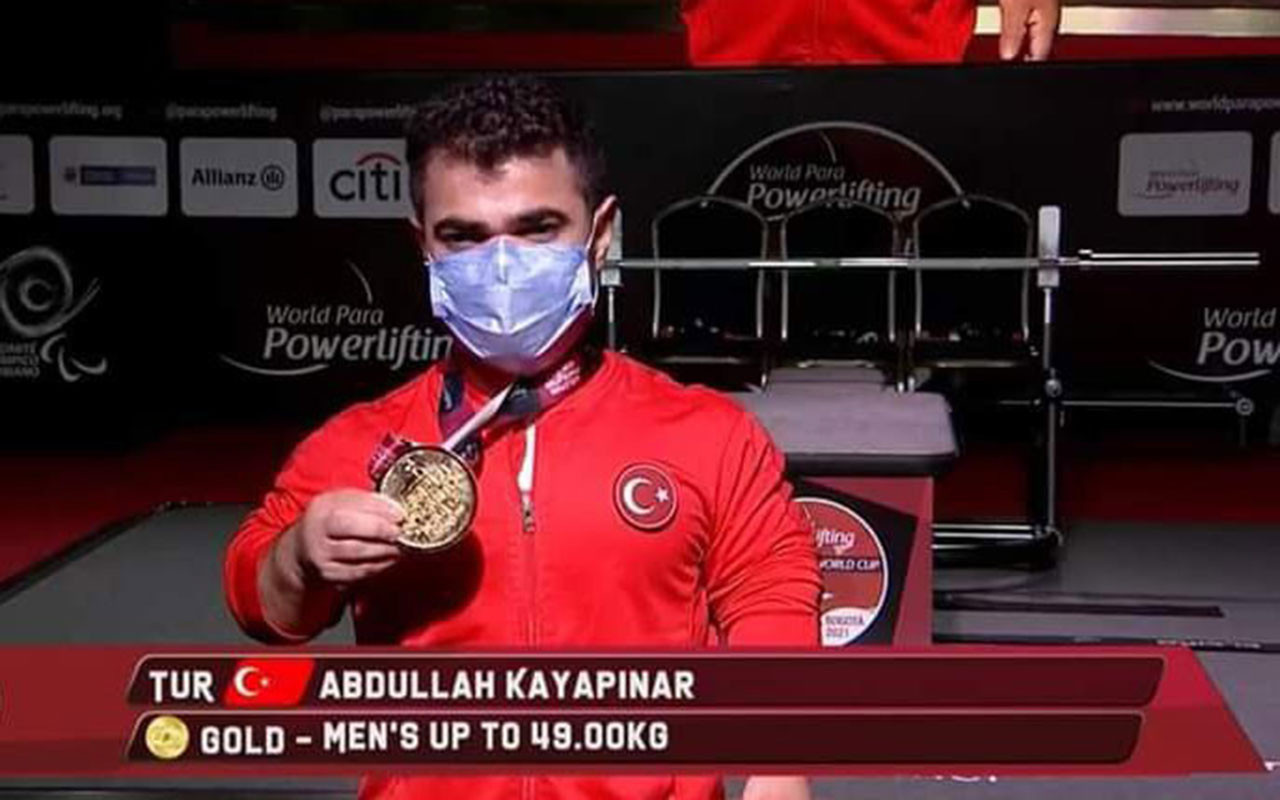 Yorumlar Sivaslı ‘Minik Herkül’ Abdullah Kayapınar dünya şampiyonu oldu!