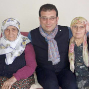 Kimdir bu Ekrem İmamoğlu AK Partililer bile sevinecekmiş eşi ve çocukları