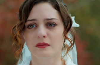 İlişki Durumu Karışık 18. bölüm - Final - Can, Ayşegül'ü bir kez daha terk etti!
