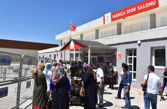 FETÖ'cüler alkışlayınca kavga çıktı Erdoğan'ın danışmaları da oradaydı!