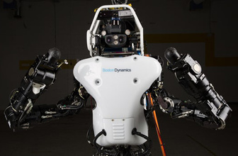 Uçan ve yürüyen iki ayaklı robot geliştirildi