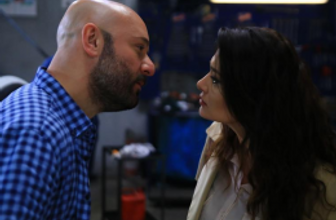 Paramparça 22. bölüm Hazal ve Rahmi'nin hain oyunu