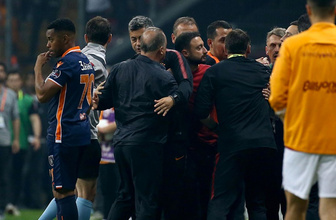 Başakşehir'den flaş Fatih Terim hamlesi! Olay pankarta bakın