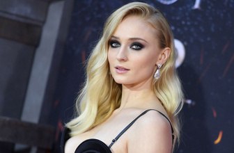 Game of Thrones'un Sansa'sı Sophie Turner'dan "Final" çıkışı: