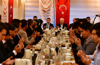Kemal Kılıçdaroğlu imam hatiplilerle iftar yaptı