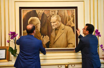Atatürk tablosuyla geldi İmamoğlu'nun İBB devir teslim törenine bakın