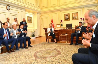 Odasındaki dua fotoğrafı çok tartışılmıştı! İmamoğlu konuyla ilgili ilk kez konuştu