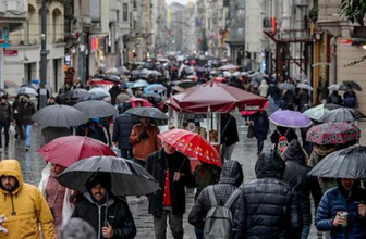 Sıcaklara veda! Türkiye sağanak yağışlı havanın etkisi altına giriyor