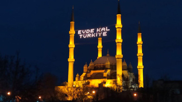 Diyanet Imsakiye Takvimi Sahur Vakti Istanbul Izmir Ankara Bursa Iftar Saati Internet Haber