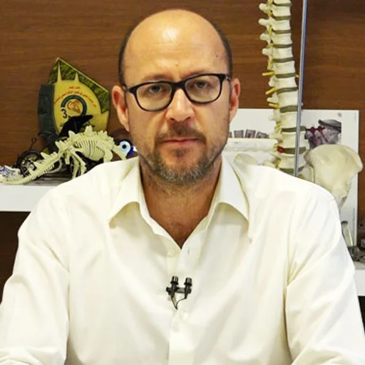 Bel Kaymasi Ameliyatlari Riskli Midir Internet Haber