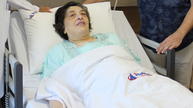 Yalova'da bir kadının karnından 10 kilogramlık kist çıktı