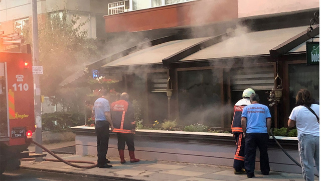 Başkent'te restoranda yangın çıktı