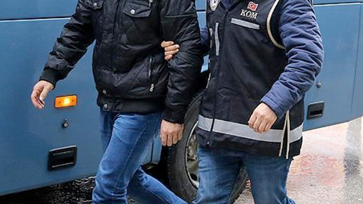 8 ilde FETÖ operasyonu biri filo komutanı