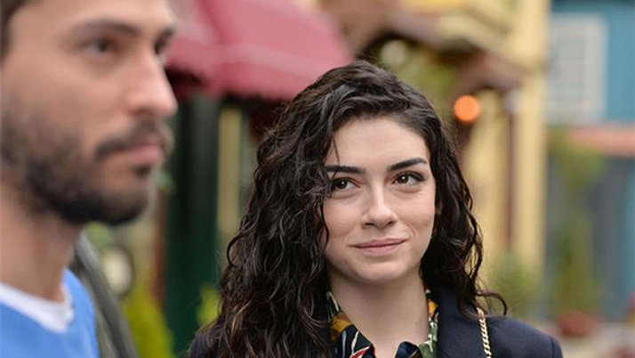 Hayat Sırları 8.yeni bölüm fragmanı Kuzgun evi iyice karışıyor