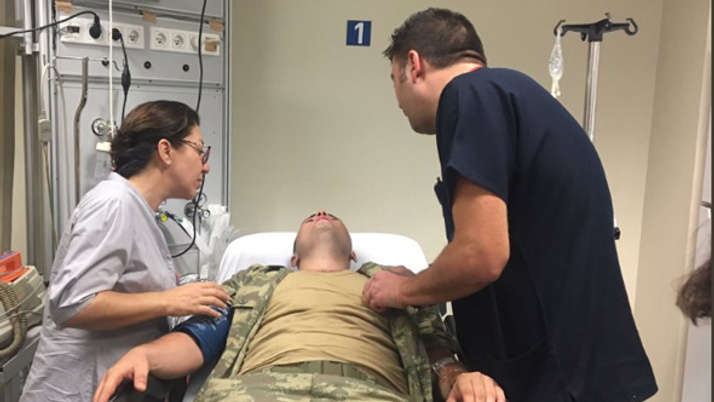 Manisa'da asker zehirlenmeleri 21 kişi gözaltına alındı
