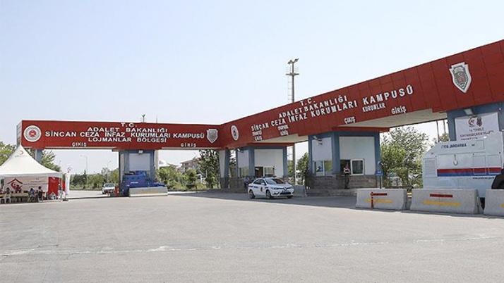 Darbe sanığı erbaş Gülen'den şikayetçi oldu