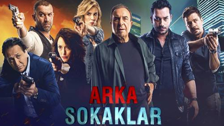 Arka Sokaklar'ın Mesut Komiser'i Şevket Çoruh evlendi ...