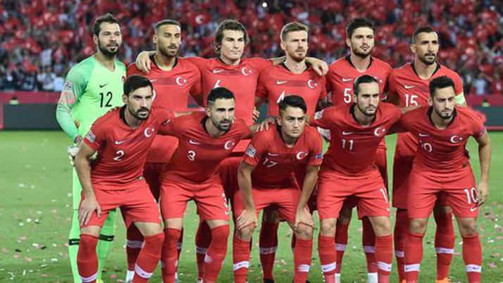 Dibe vurduk! Türkiye, FIFA sıralamasında geriledi