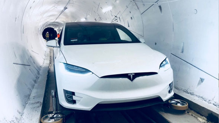 Elon Musk'ın trafiği yok edecek dev tünel projesinin bir kısmı açıldı