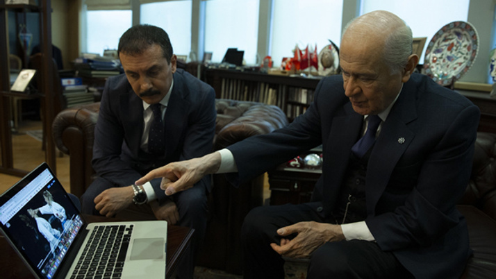 Yılın fotoğrafları oylamasında Bahçeli tercihi yaptı