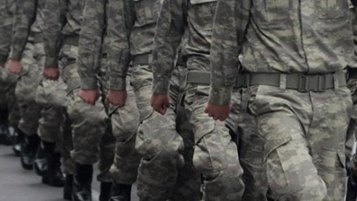 Bakan Akar ve komuta kademesi yeni askerlik sistemini görüştü
