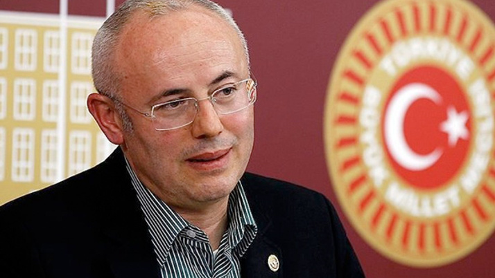 AK Partili eski vekilden ağlaya ağlaya bomba FETÖ itirafları