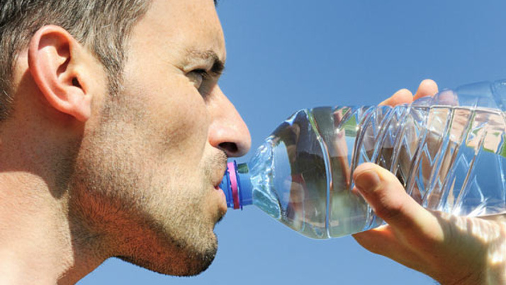 11 büyük markanın suyunda plastik parçacıklar bulundu