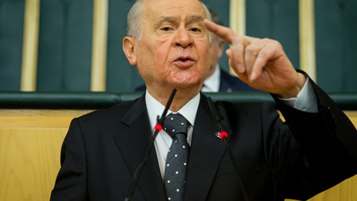 Bahçeli: 'Ortadoğu kaynıyor, Twitter'dan rest çekiyorlar'