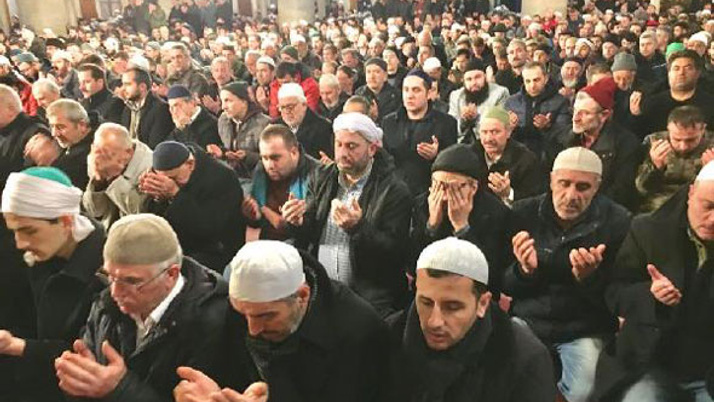 Yeni kriz kapıda! O ülkeden tehdit camileri kapatırız