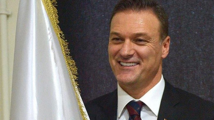 AK Partili aday 'topçu tepeden indi' deyip siyaseti bıraktı